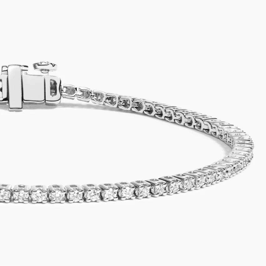 1 cts total weight Lab Grown tennis bracelet