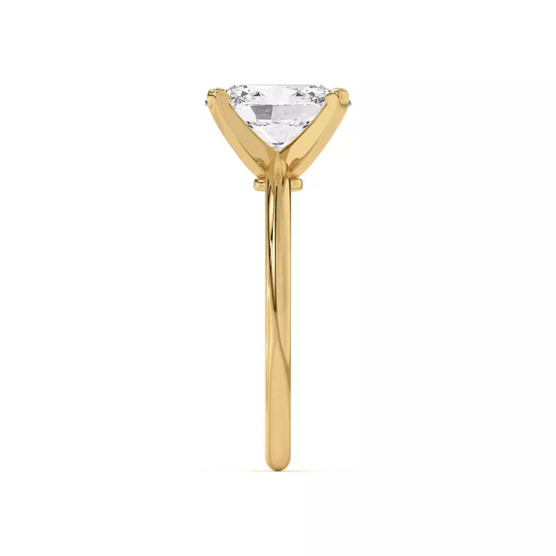Oval Solitarie Lab Grown Engagement Ring