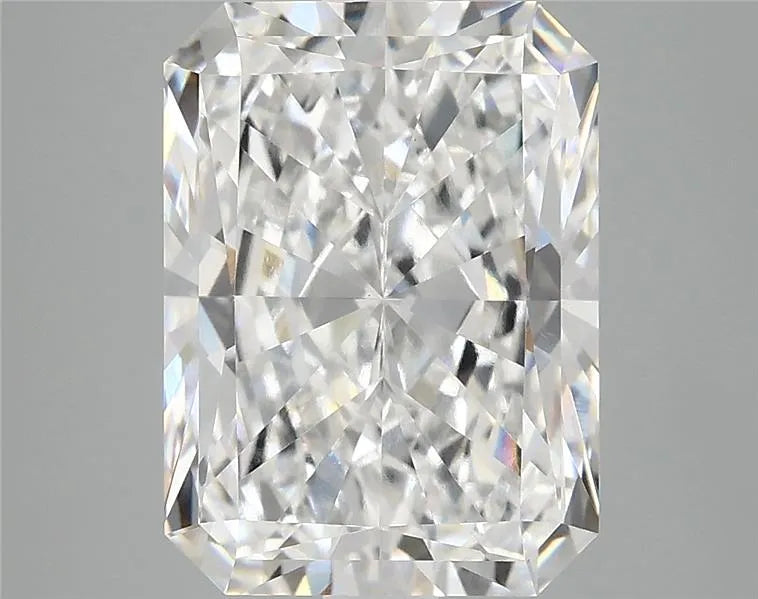 5.10ct Radiant Lab Grown Diamond (Colour E, Clarity VVS2, IGI Certified)