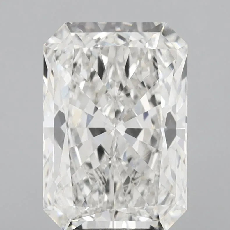 4.27ct Radiant Lab Grown Diamond (Colour F, Clarity VVS2, IGI Certified)