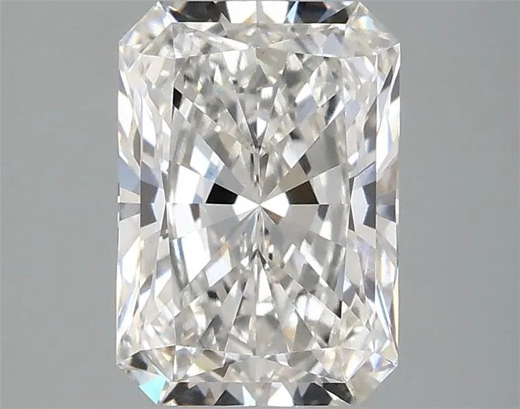 2.08ct Radiant Lab Grown Diamond (Colour F, Clarity VVS2, IGI Certified)