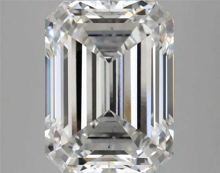 5.46ct Emerald Lab Grown Diamond (Colour F, Clarity VS2, IGI Certified)