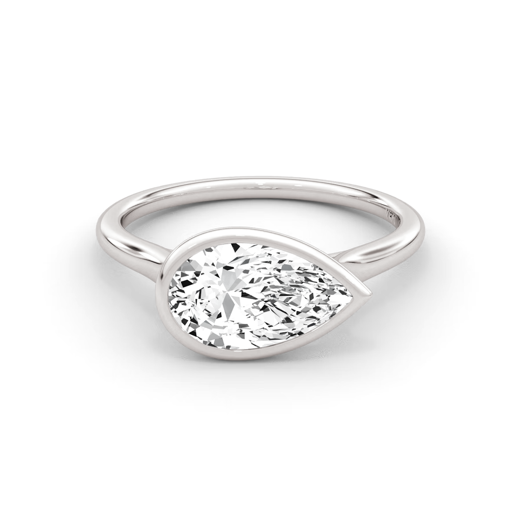 2.5 Carats Pear Shape Bezel Diamond Ring