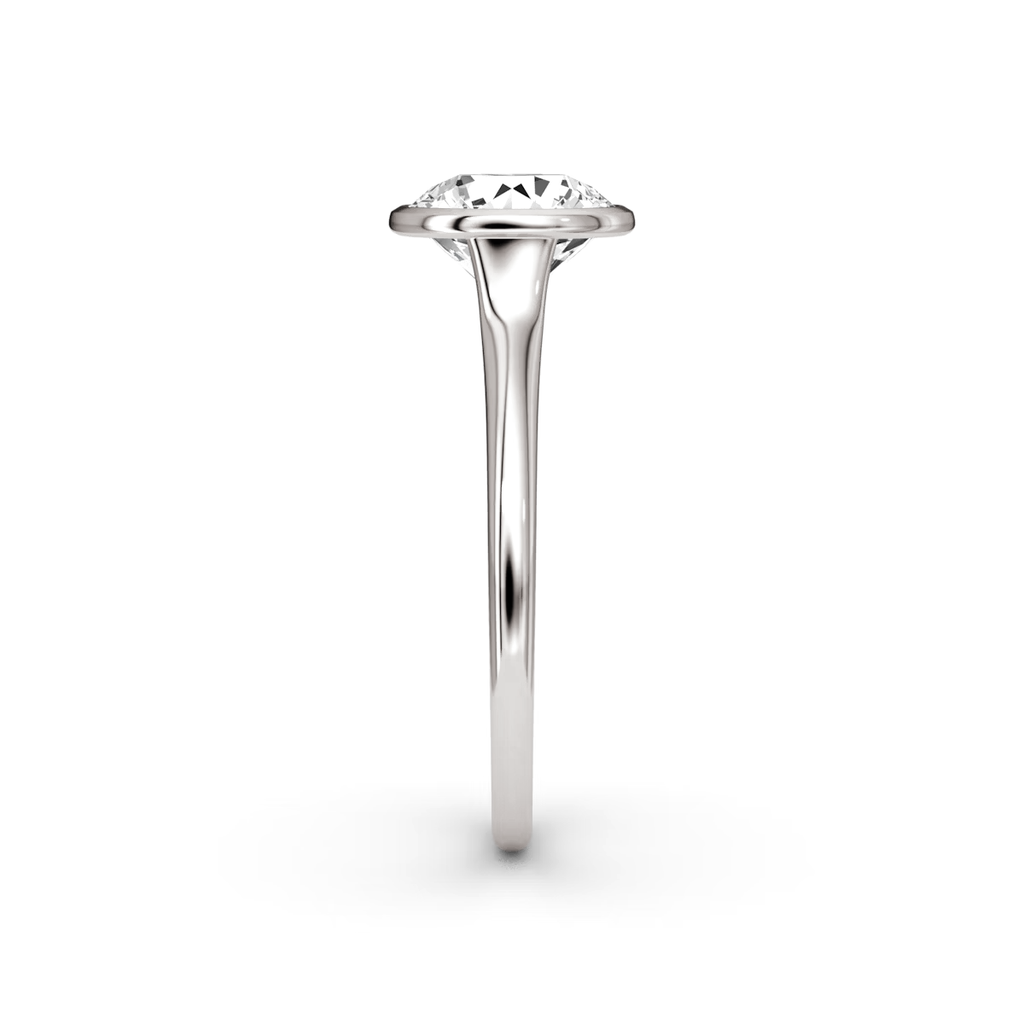2.5 Carats Round Shape Bezel Diamond Ring